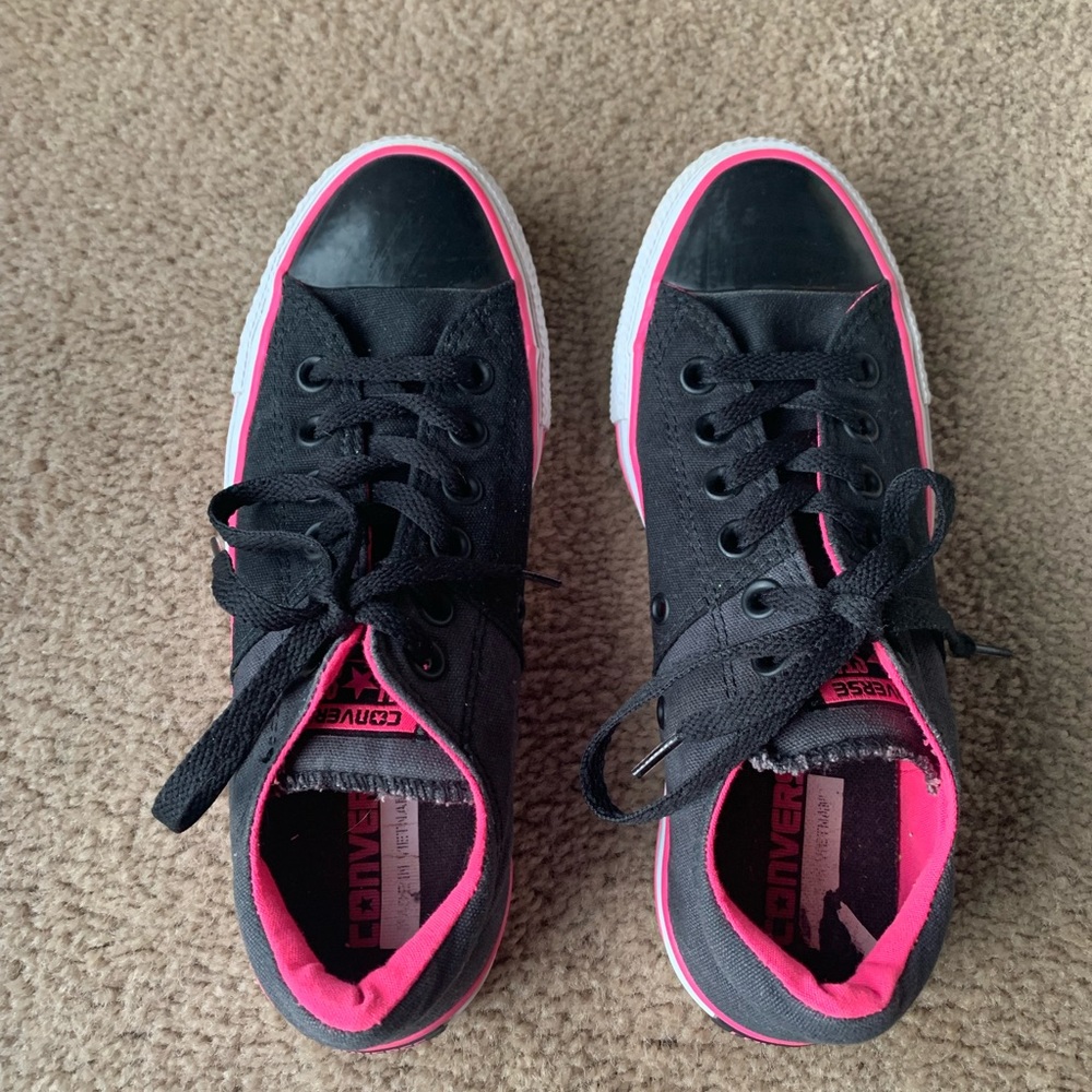 Converse, All Star Size 7 - image 1